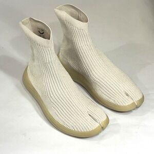 NEW ILYSM Tabi Sock Boot‎ M 6/W 7.5 Metallic White Nougat Unisex Split Toe Knit